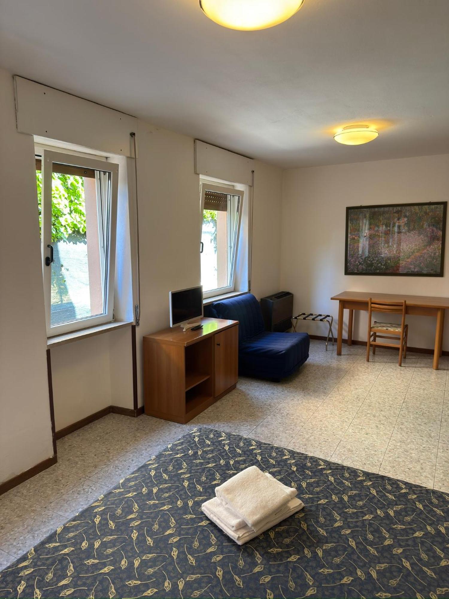 Hotel Benacus Бардолино Екстериор снимка