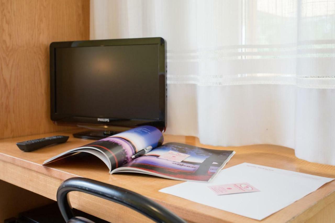 Hotel Benacus Бардолино Екстериор снимка