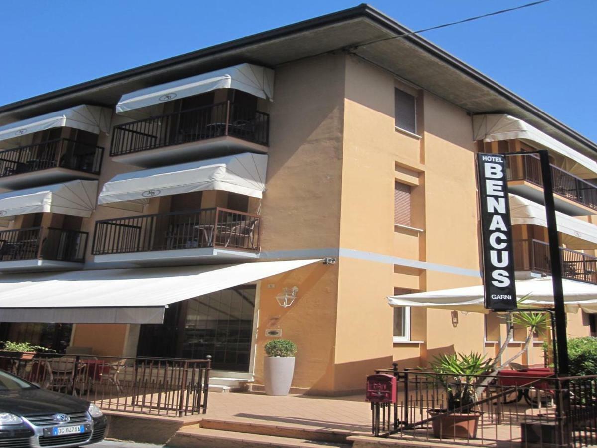 Hotel Benacus Бардолино Екстериор снимка