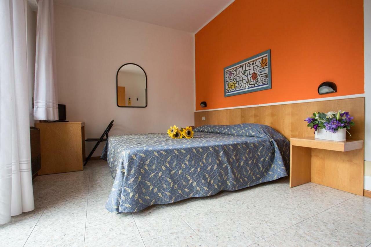 Hotel Benacus Бардолино Екстериор снимка