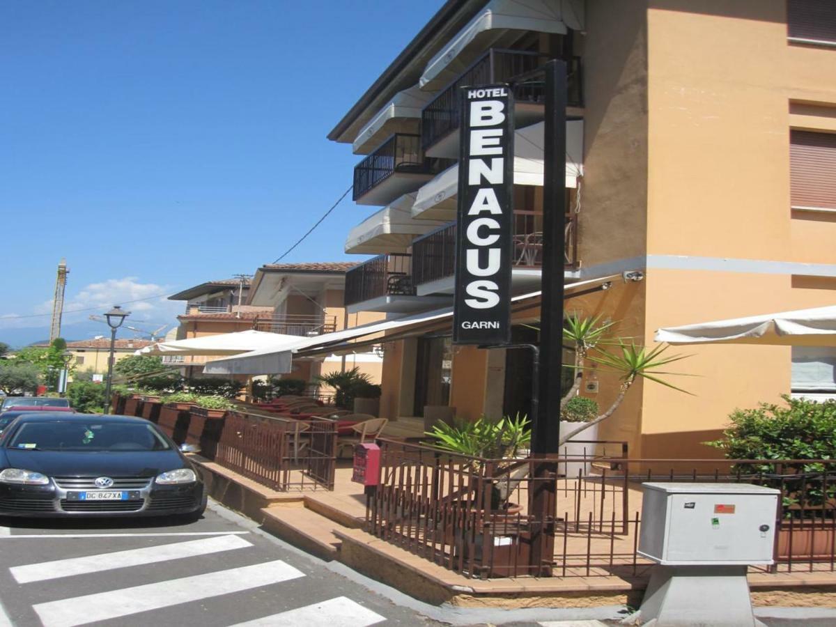 Hotel Benacus Бардолино Екстериор снимка